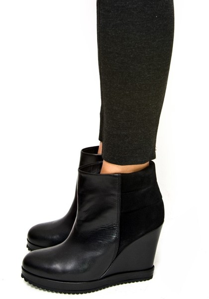 Picture Of Snow Boots - ClipArt Best