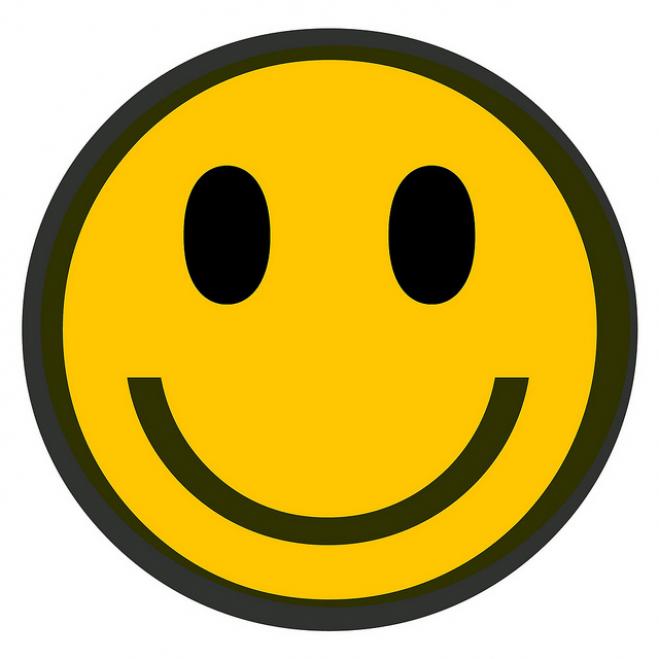 Happy face clip art smiley face clipart image 1 5 - Clipartix
