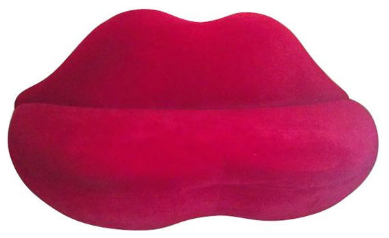 SOLD OUT! Fabulous Red Lips Couch - $1,500 Est. Retail - $425 on ...