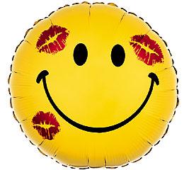 Smiley Face Kiss - ClipArt Best