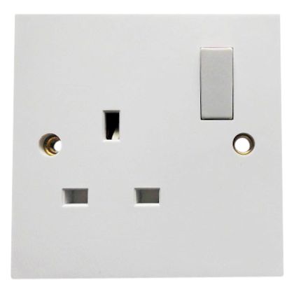 Plug & electrical sockets, timer plugs and fuses at Homebase