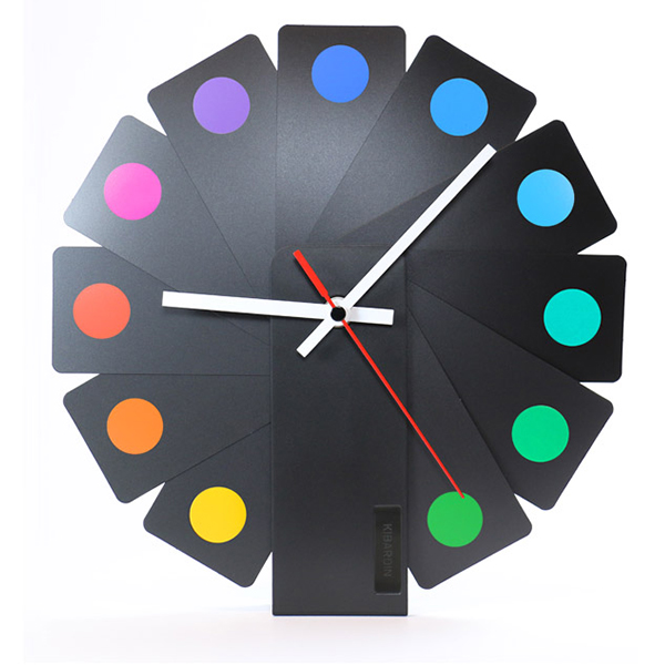 Transformer Analog Clock Black/White - ApolloBox