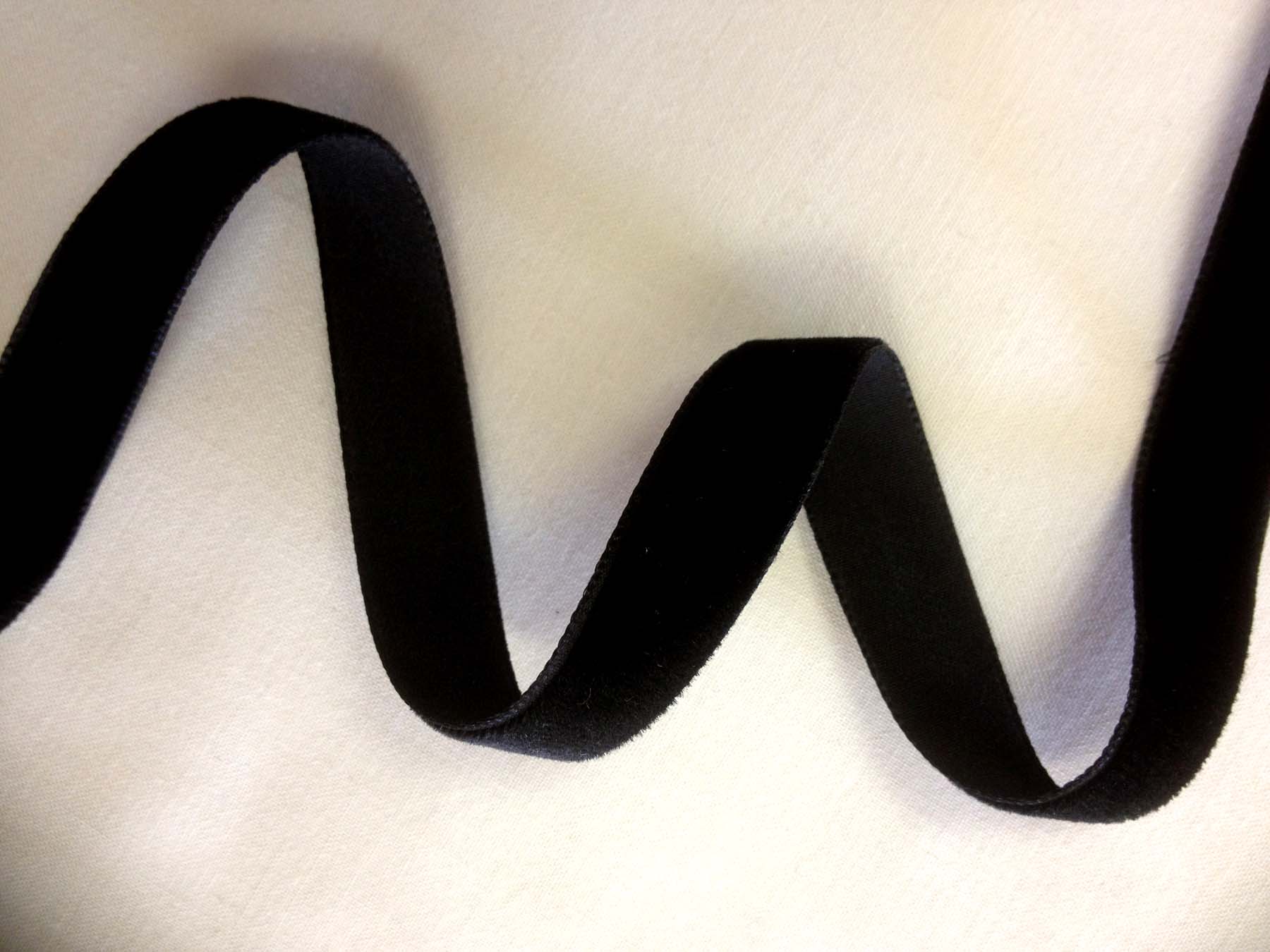 Velvet ribbons, quality velvet ribbon, velvet trims, French velvet ...