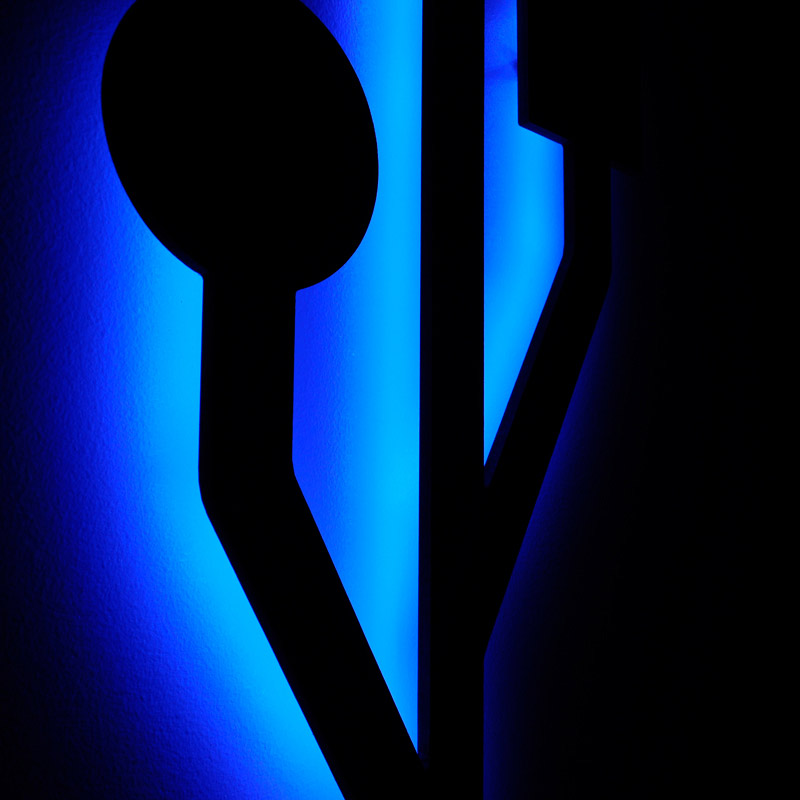Lighted USB Symbol Wall Art - Geek Decor for those Blank Walls