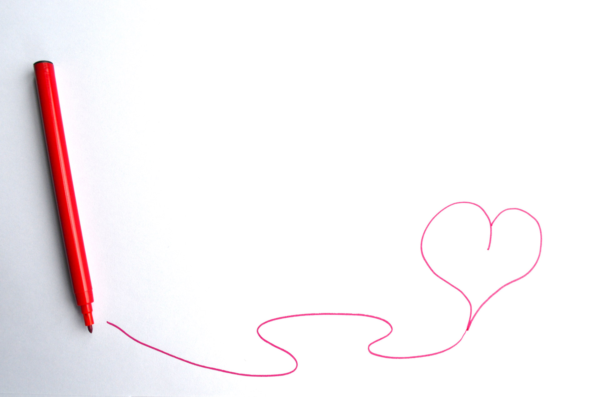 Free Love Me Red Backgrounds For PowerPoint - Love PPT Templates