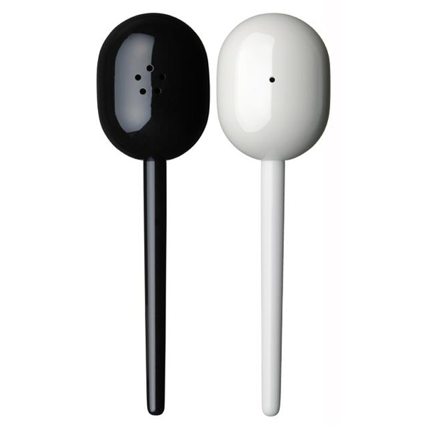 Salt and Pepper Maracas Shakers | GeekAlerts