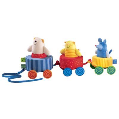 Playing and learning with educational baby toys