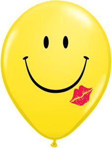 Smiley Face Kiss Balloons (16 inch)