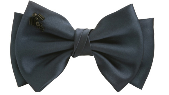 Mr. Peacock: Bow ties galore—Laurent Desgrange