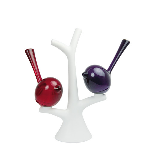 ReubenMiller : cute salt + pepper shakers